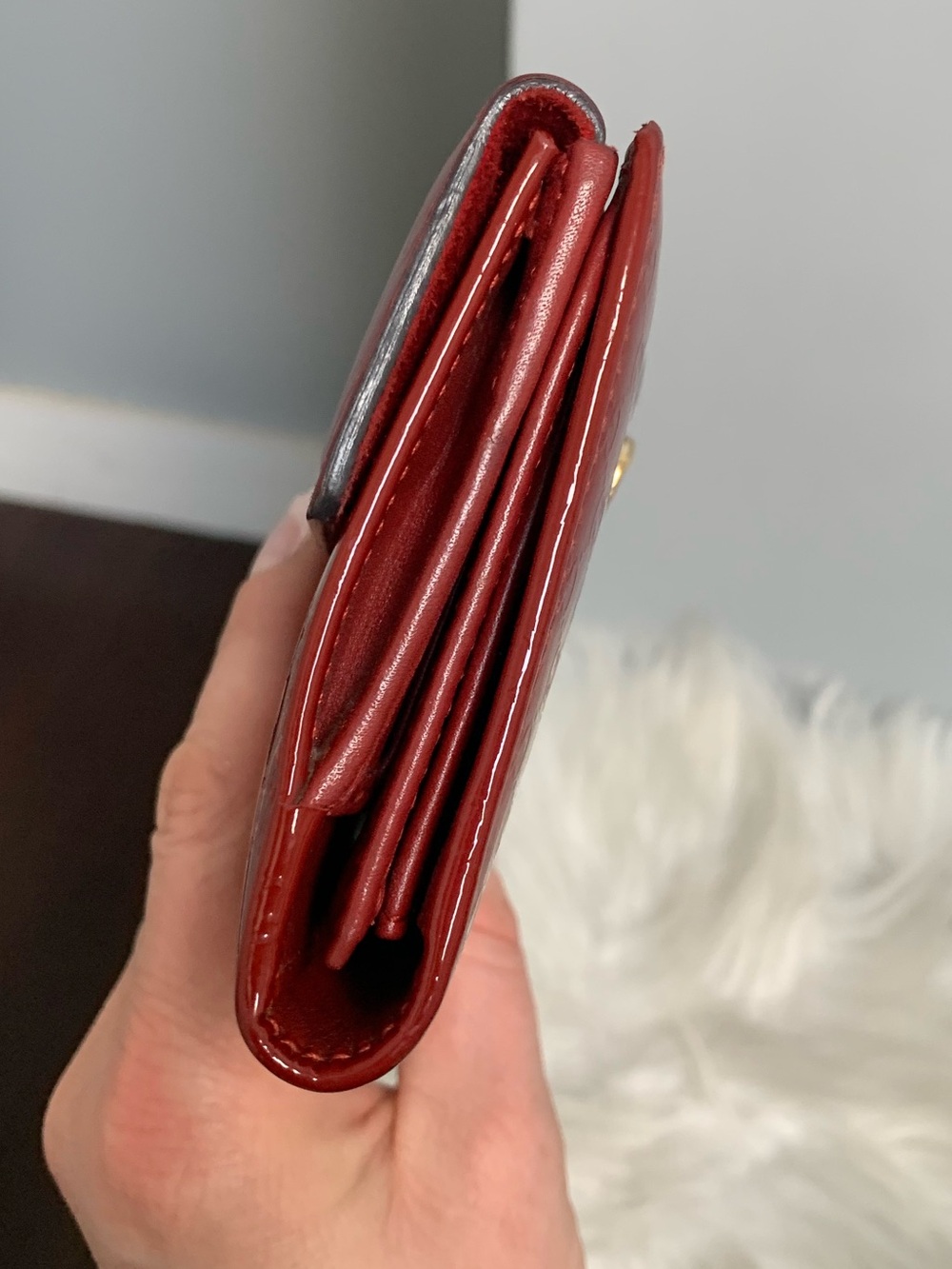 Authentic red patent leather Gucci long wallet w heart snap ❤️ - Picture 6 of 16
